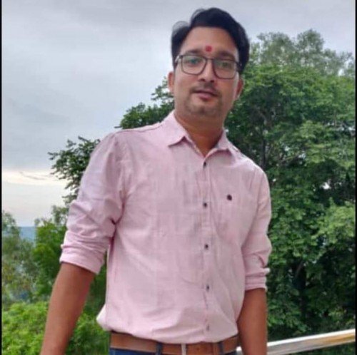 Best Science,English,Chemistry tutor in Varanasi